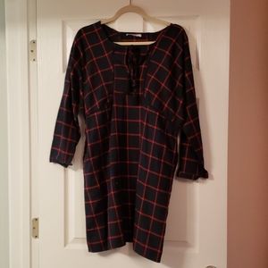 Size L dress/tunic.